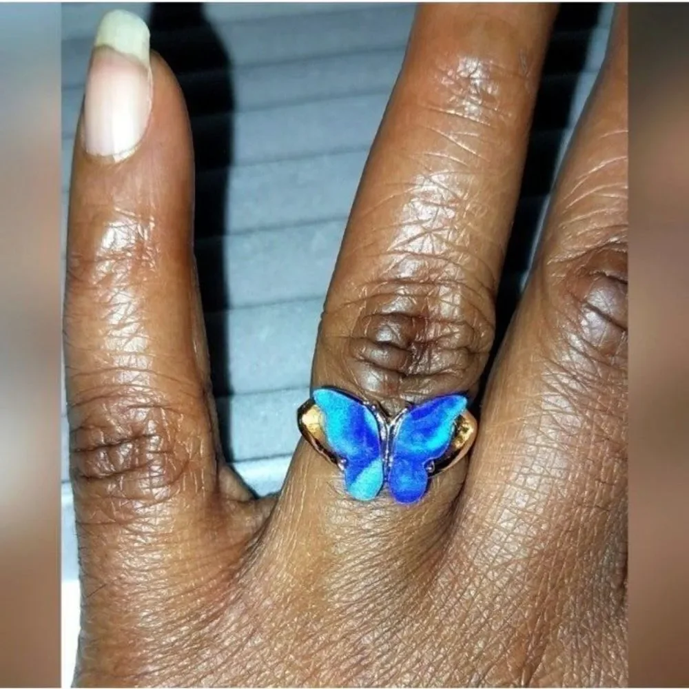Super cute blue butterfly ring sz 7
